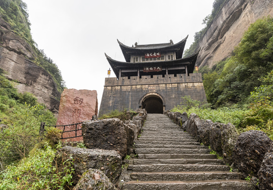 剑门关票务系统升级优选小泥人,筑牢三国文化深度游服务核心