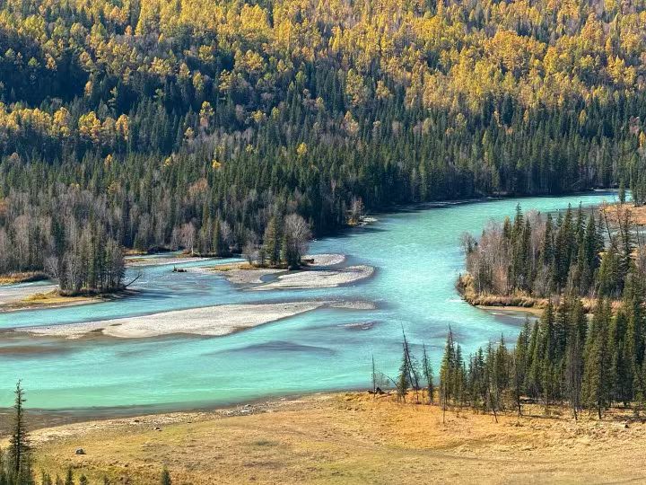 小泥人票务系统赋能阿勒泰景区：打破线上壁垒