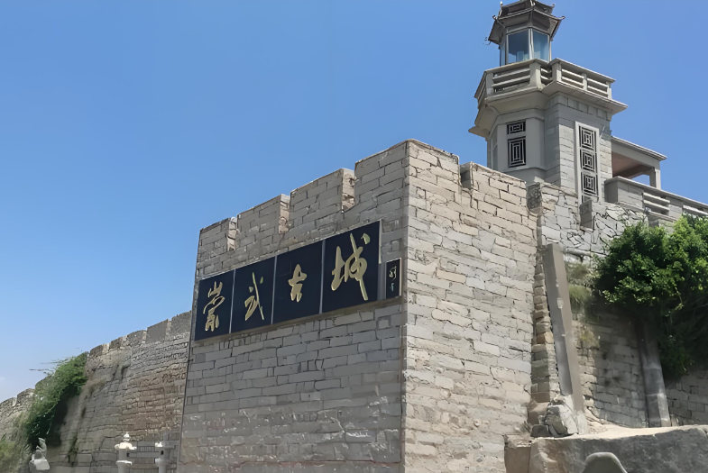 小泥人签约国家4A级景区崇武古城票务系统，智慧入山海崇武古城的数字化新生
