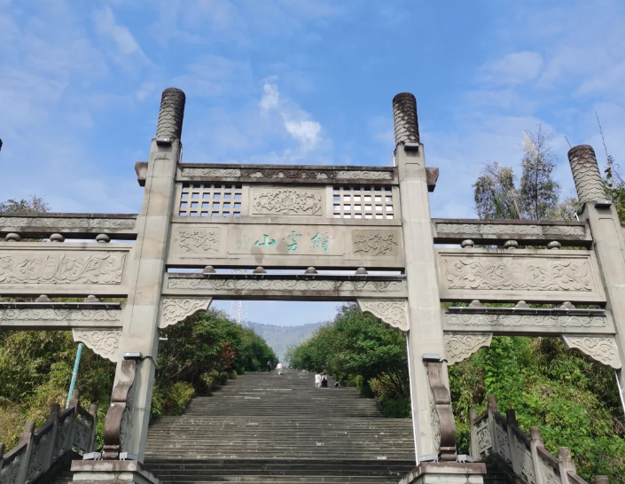 4A级重庆缙云山景区门票预约系统方案哪个好 小泥人满足国家4A级多场景需求