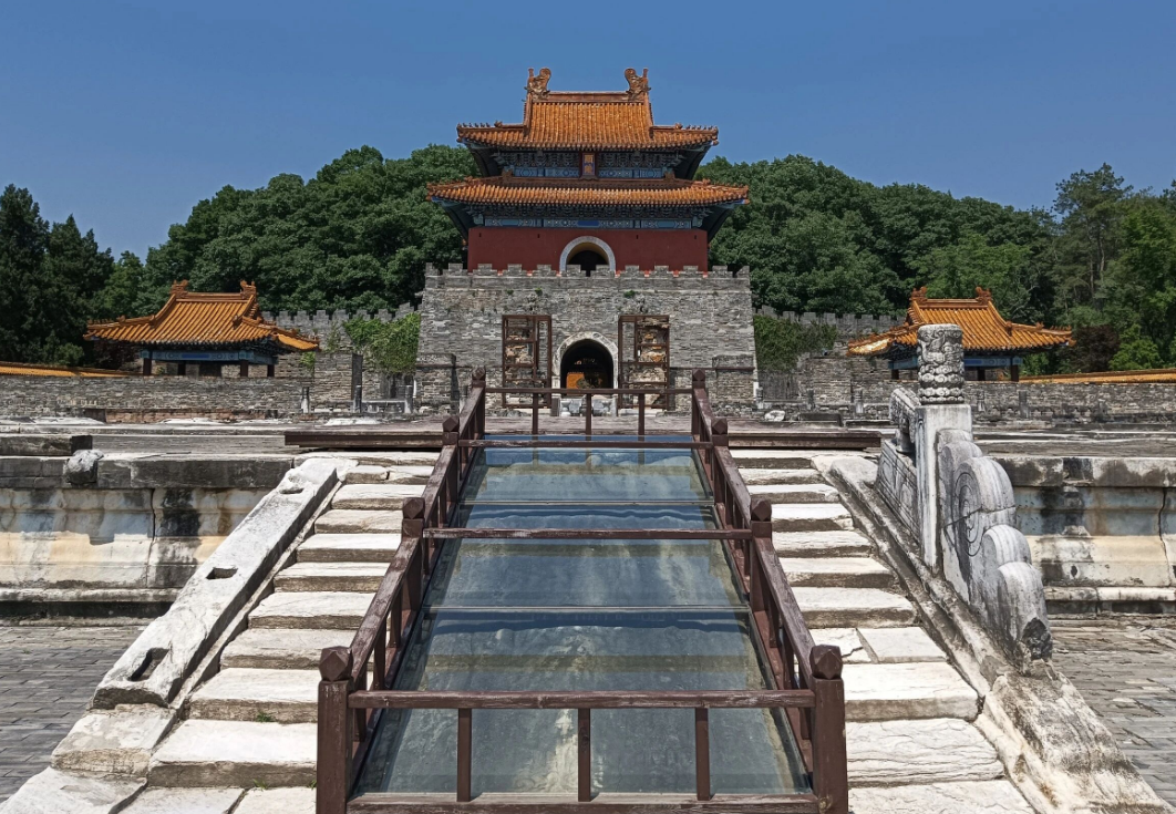 明显陵文化旅游区票务系统解决方案：以"世界文化遗产+5A+明文化二销"为核心的全域智慧票务中台