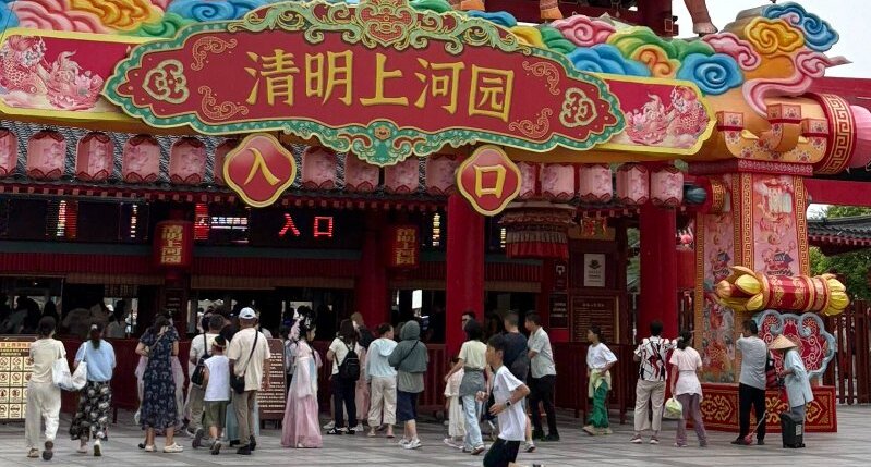 河南专业的人脸识别系统供应商，开封清明上河园人脸识别系统三天不限次出入园解决方案