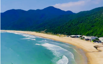 珠海荷包岛景区与小泥人签约合作，打造门票船票住宿一站式游玩新体验